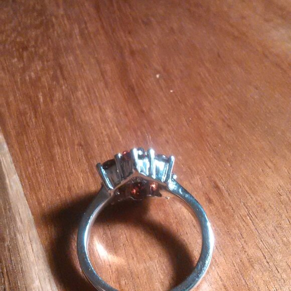 Mozambique Garnet Stainless Steel Floral Ring (Size 6) - Picture 8 of 15